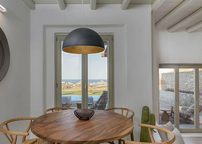 Myconian Caulk Villa